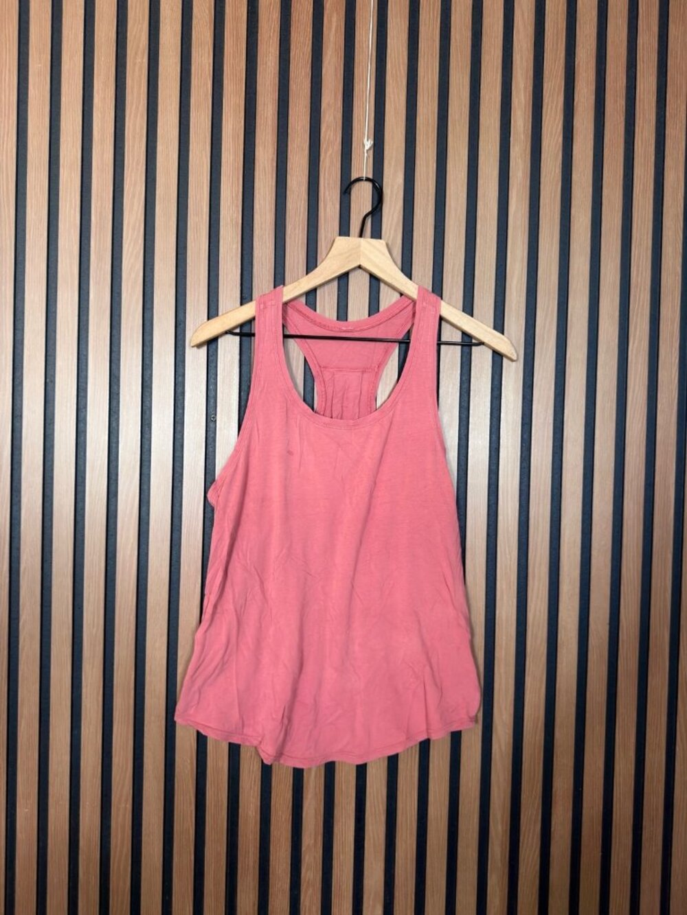 Lululemon Tank Top Large Womens Pink Round Neck Muscle Shirt Casual Stretch